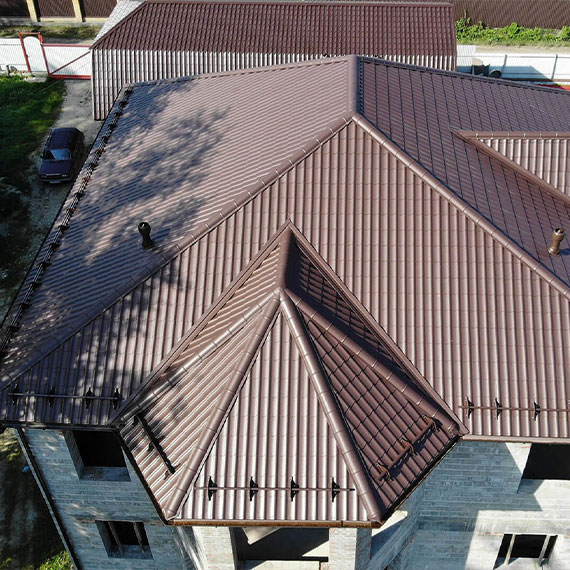 Монтаж сложной крыши и кровли в Калининске и Саратовской области